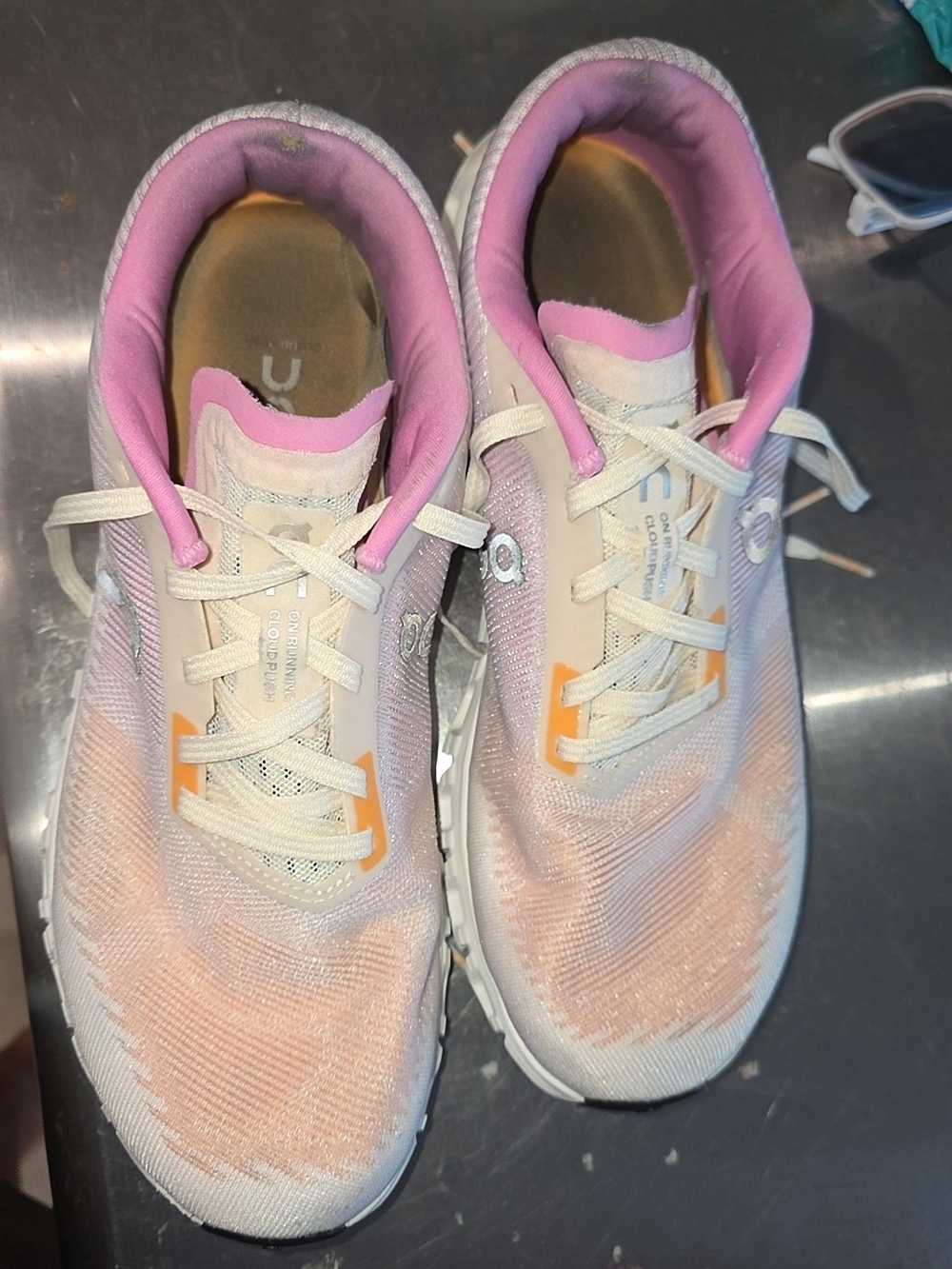Light Pink Women's Athletic Running Shoes with Cushioned Support